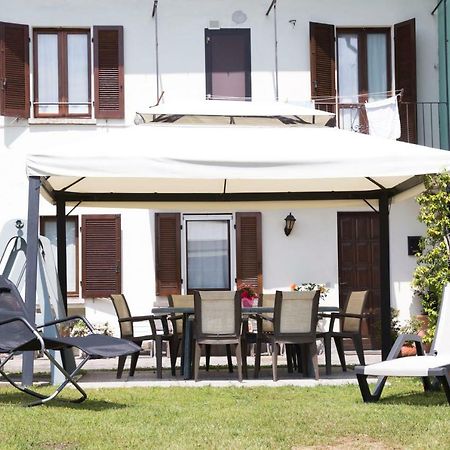 La Casa Di Cristina Apartment Арона Екстериор снимка