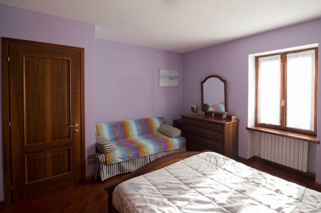 La Casa Di Cristina Apartment Арона Екстериор снимка