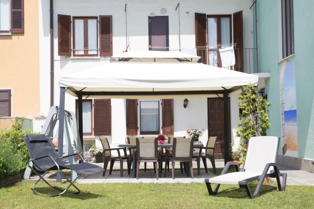 La Casa Di Cristina Apartment Арона Екстериор снимка
