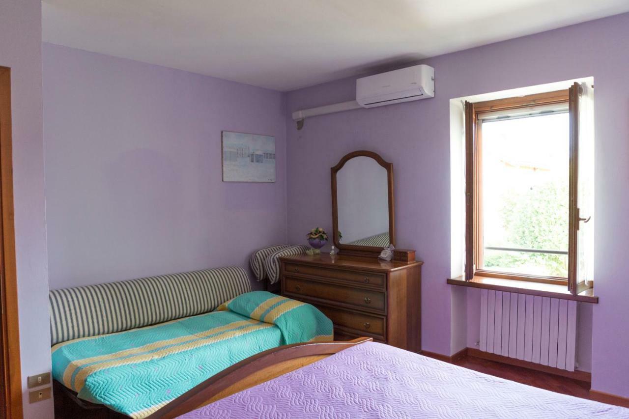 La Casa Di Cristina Apartment Арона Екстериор снимка